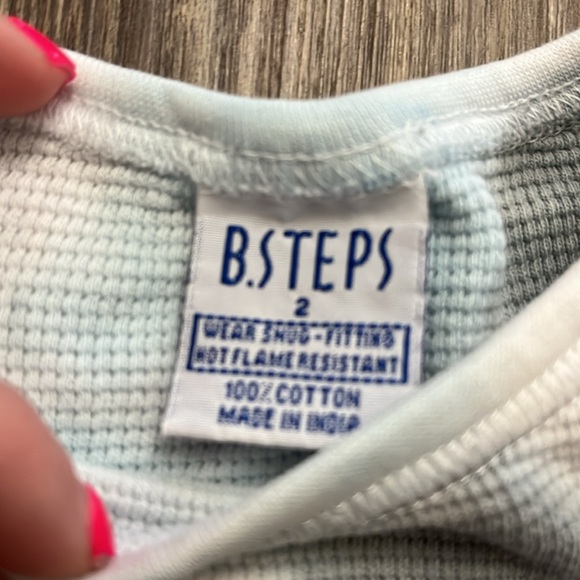 B. Steps - Picture 3 of 4